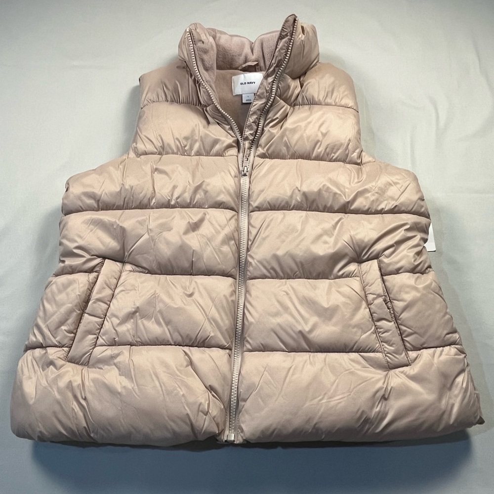 Old Navy Women's Blush / Dusty Rose Puffer Vest